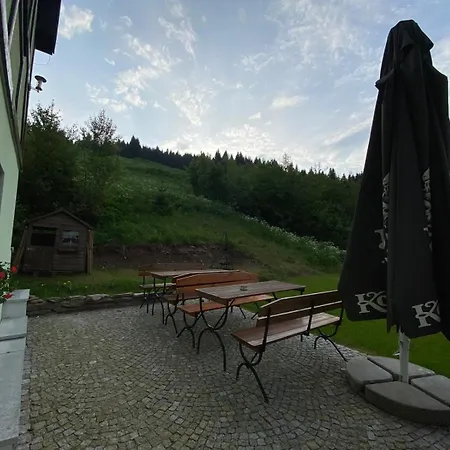 ホームステイ Pod Orlica